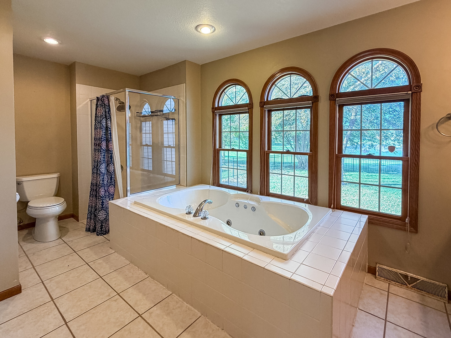 Property photo 35