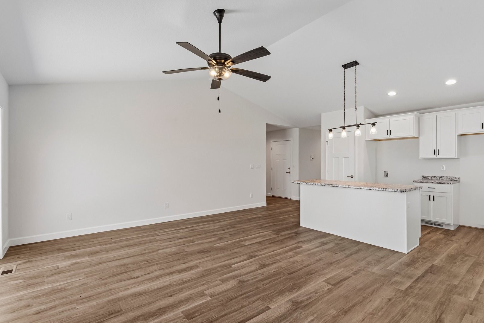 Kitchen/Living Room