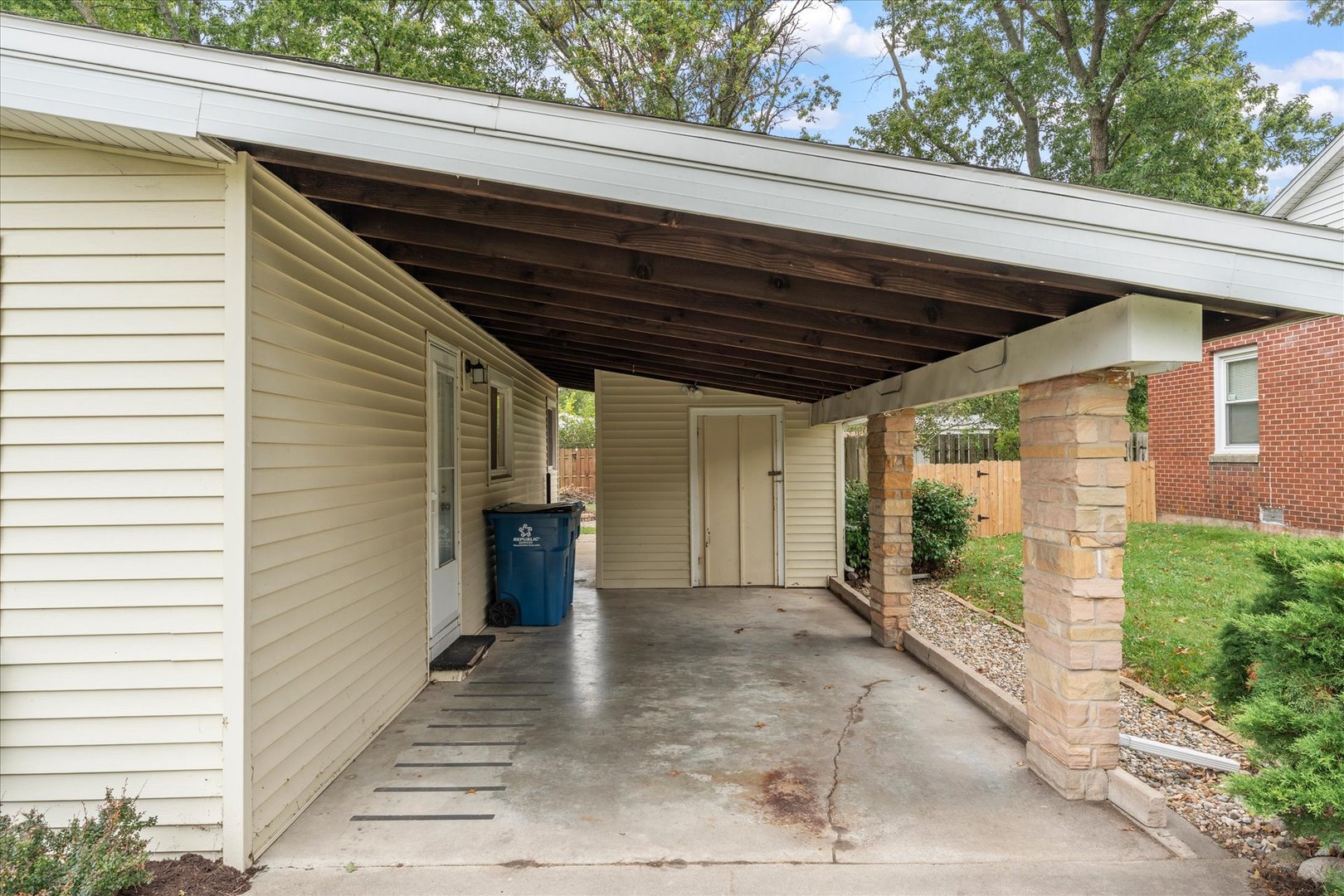 Property photo 28