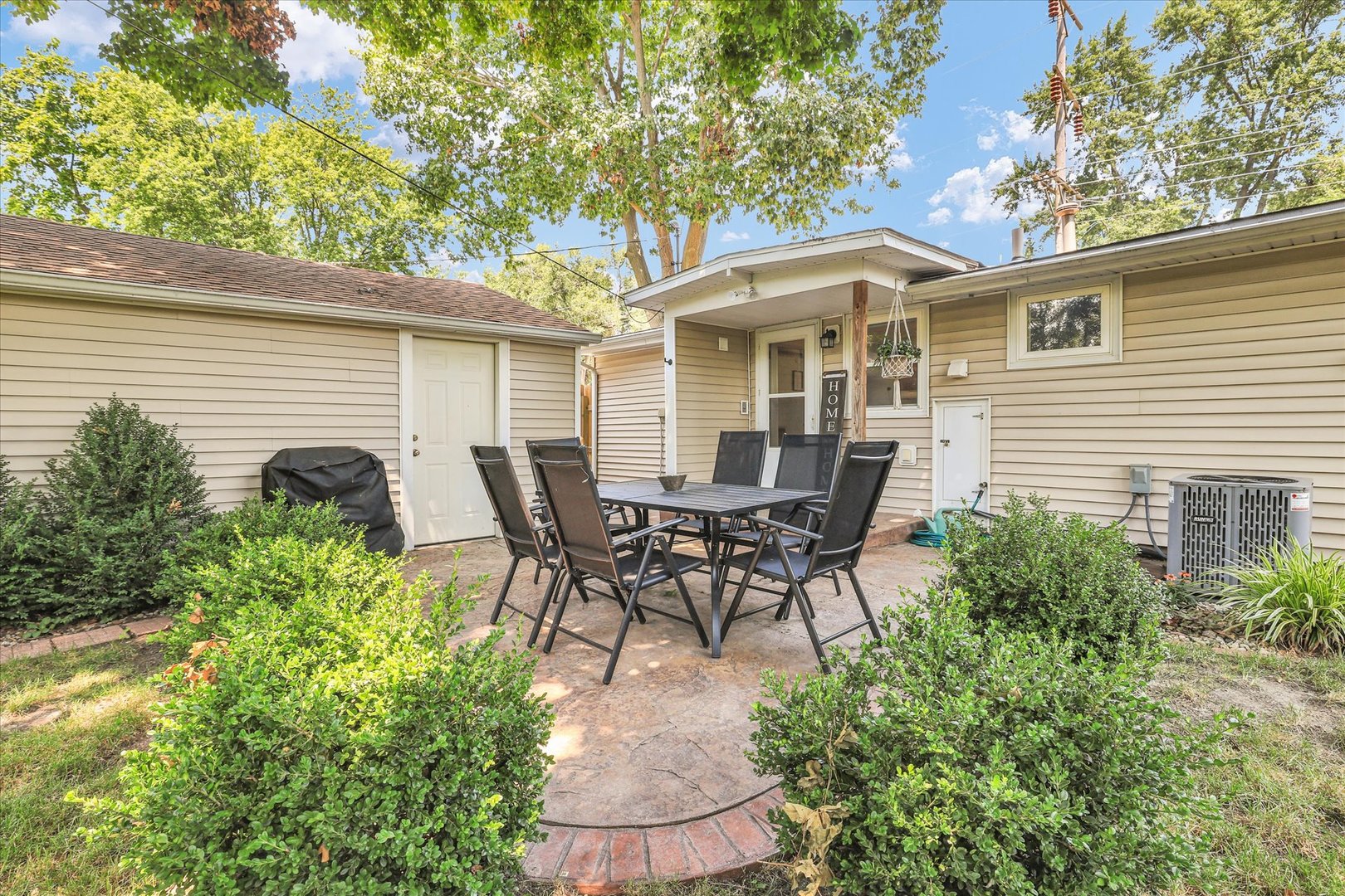 Property photo 28