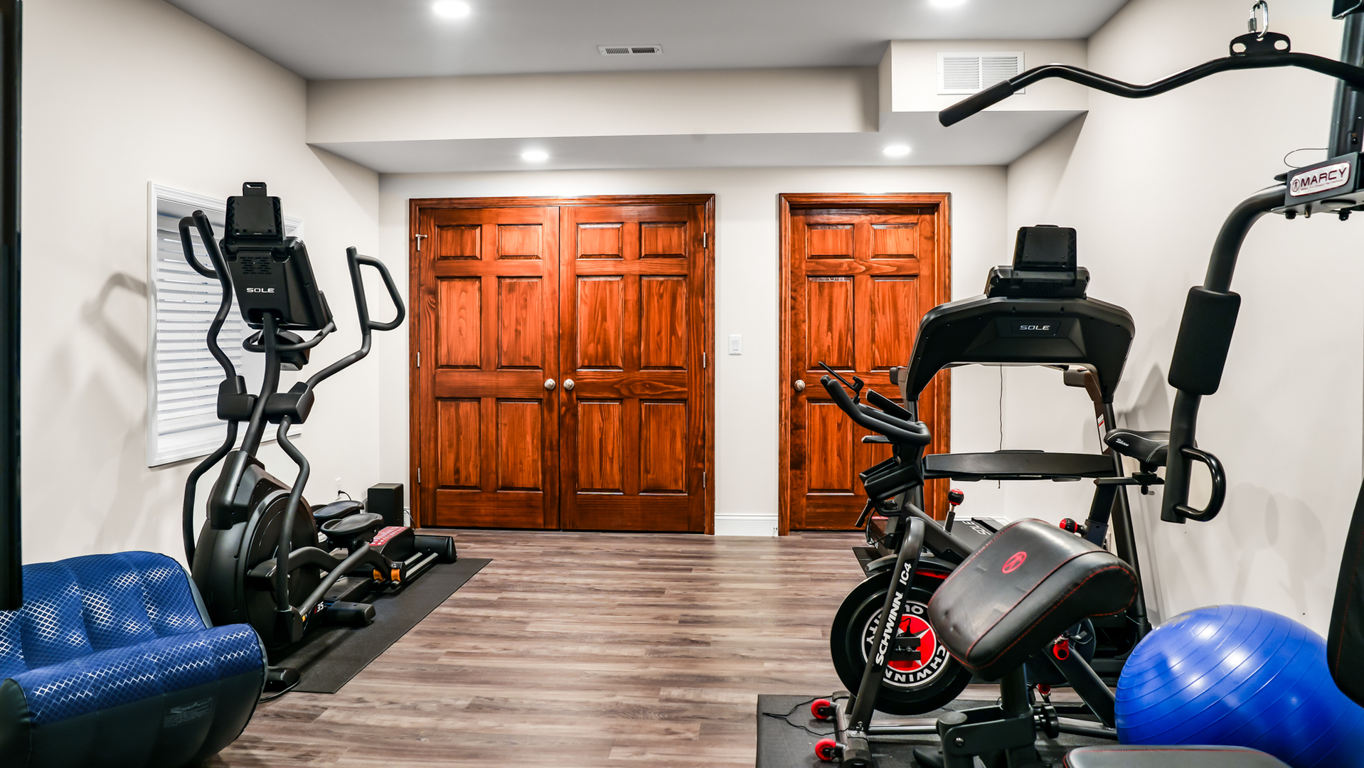 Property photo 99