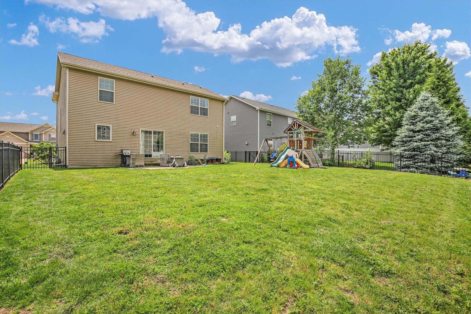 Photo 6 of 110 Blazing Star Drive
