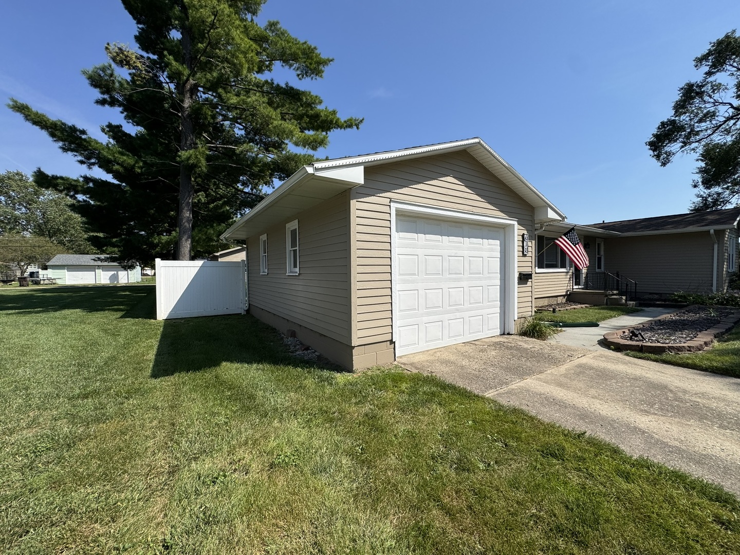 Property photo 40