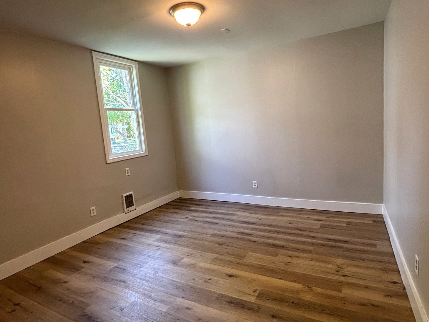 Photo 9 of 1113 Austin Drive