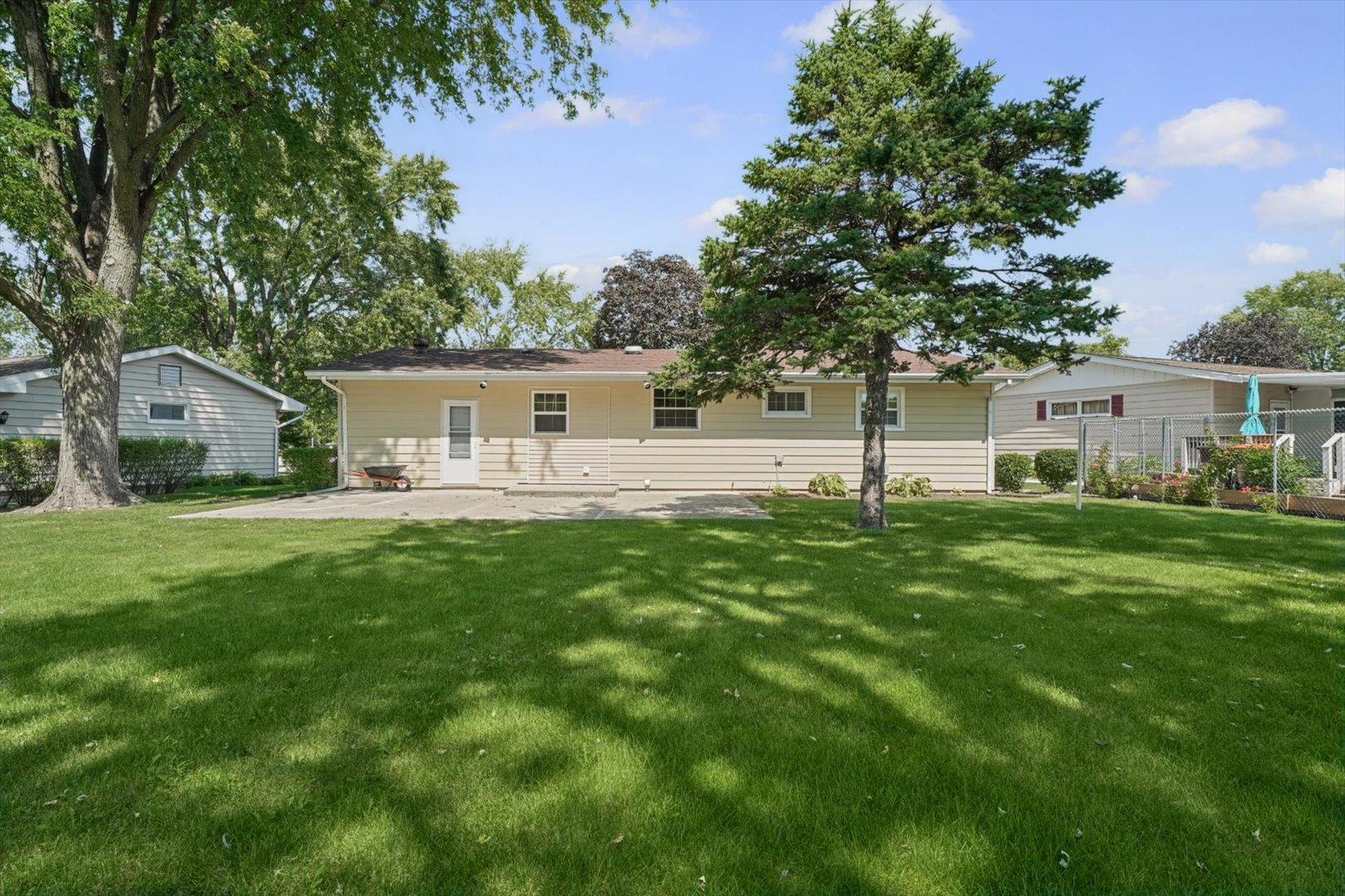 Property photo 28