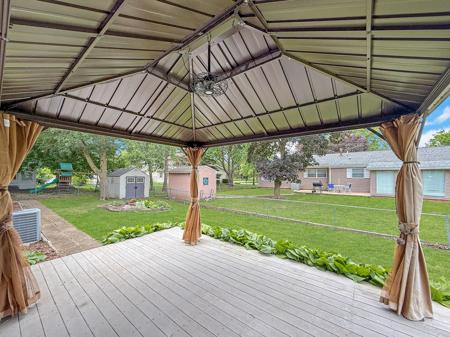Property photo 25