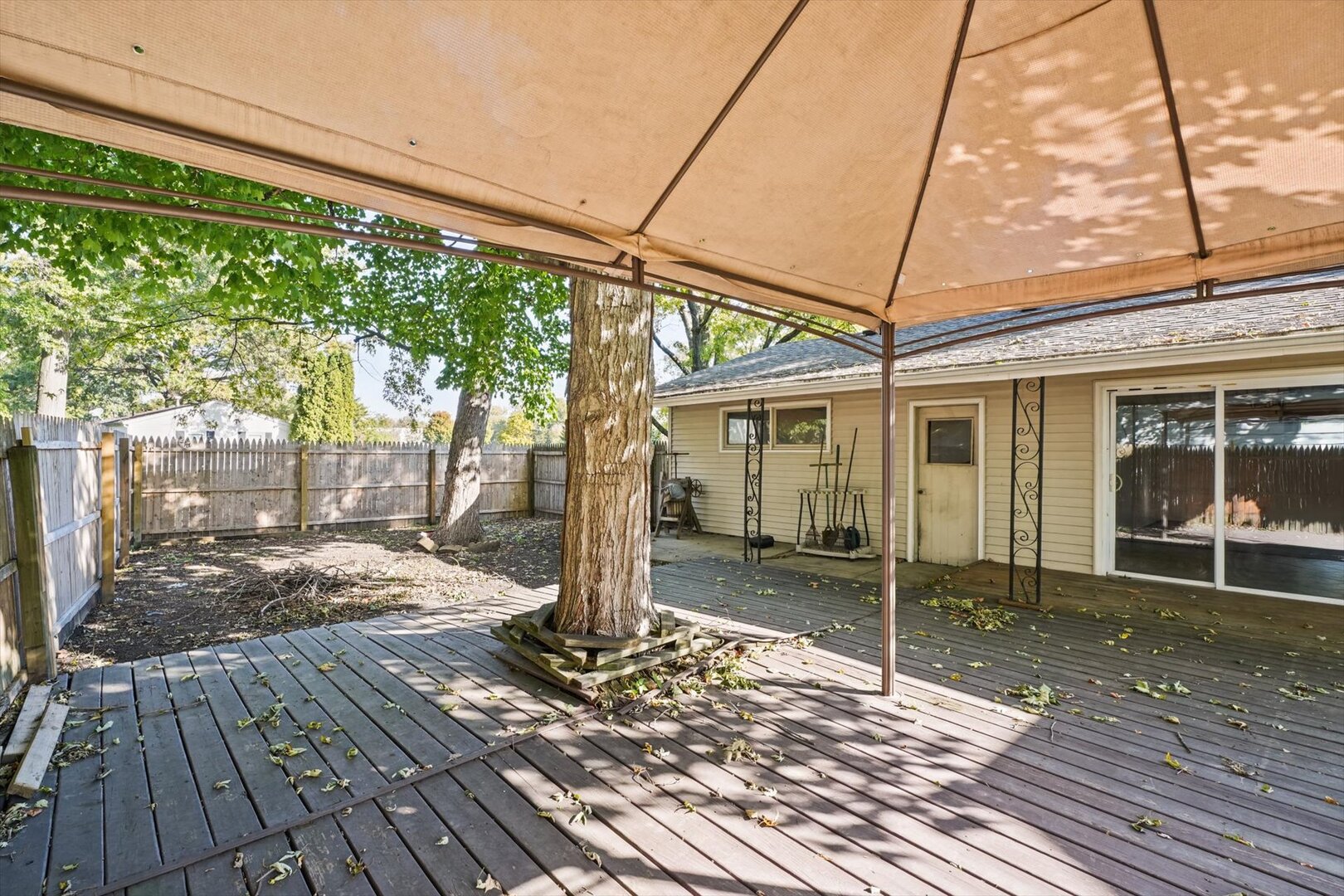 Property photo 44