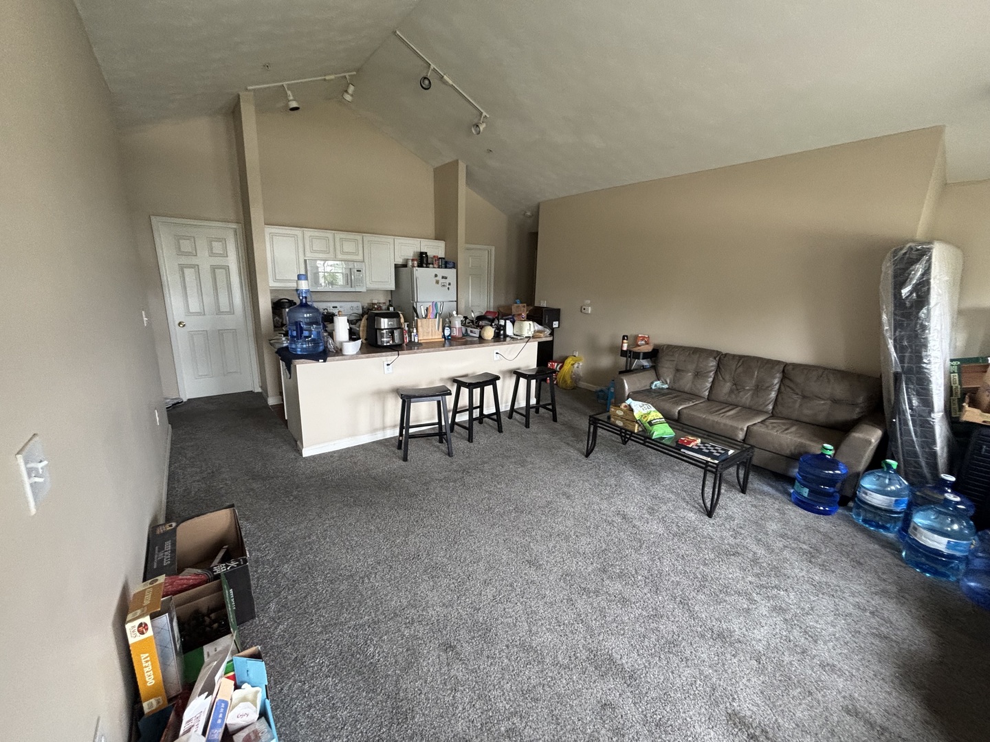 Photo 4 of 1901 N Lincoln Avenue #311
