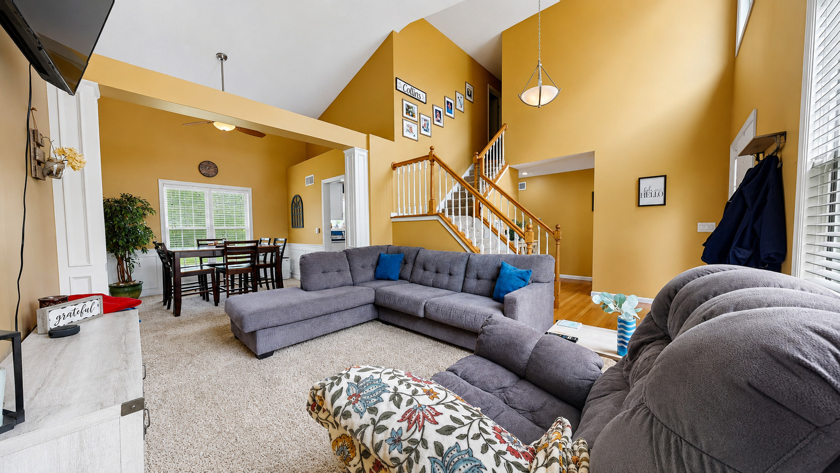 Photo 2 of 302 Orchard Street
