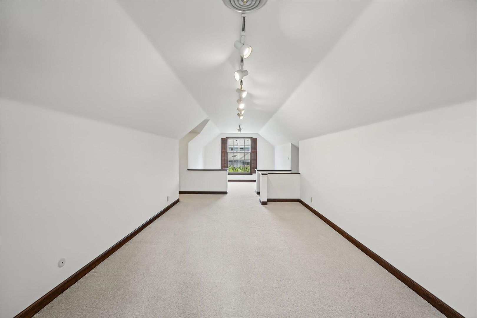 Property photo 73