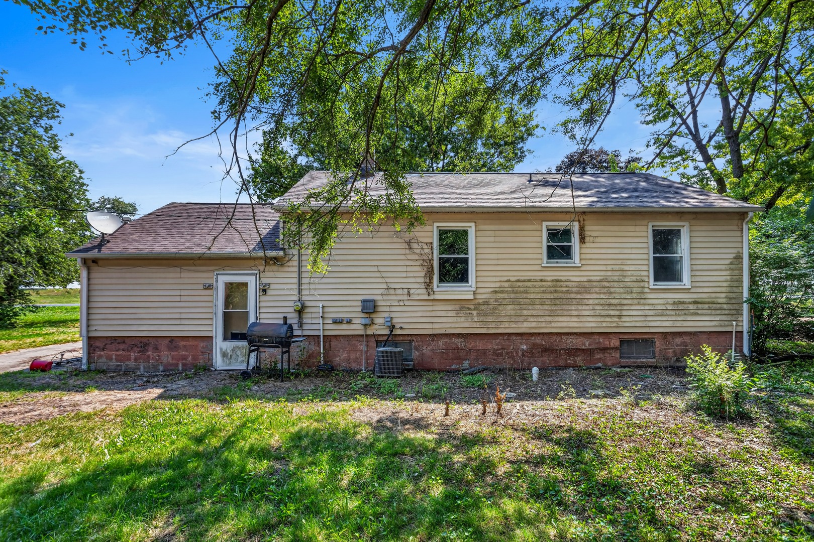 Property photo 32