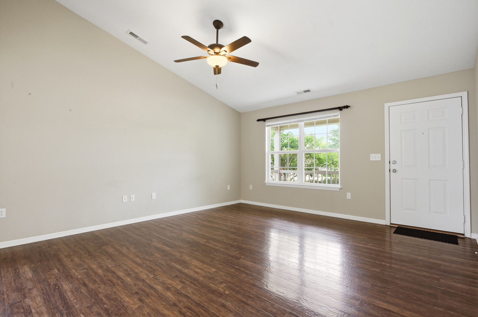Photo 6 of 409 Lauterbur Lane
