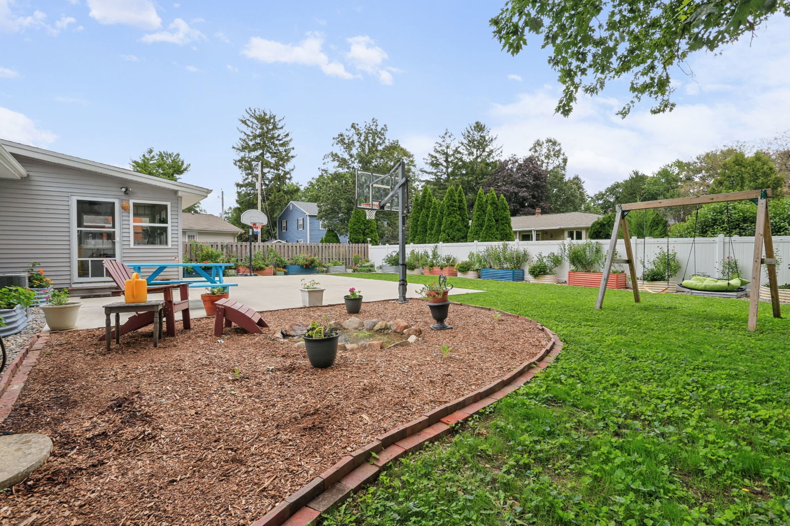 Property photo 38