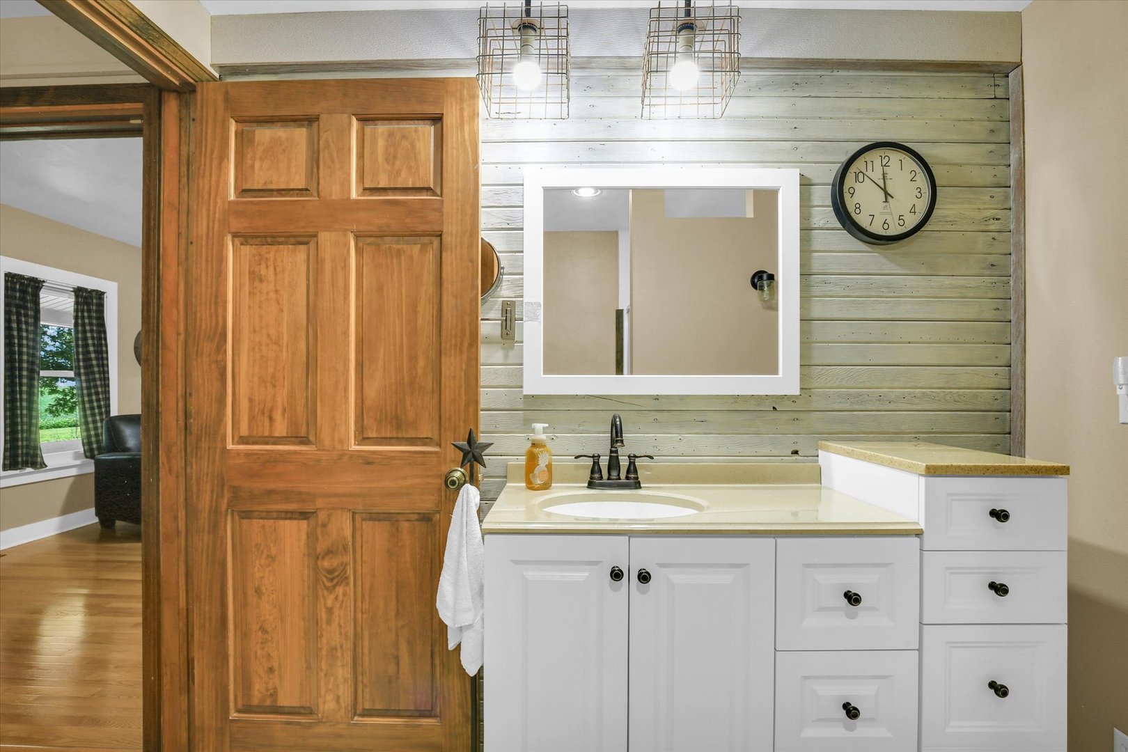 Property photo 37