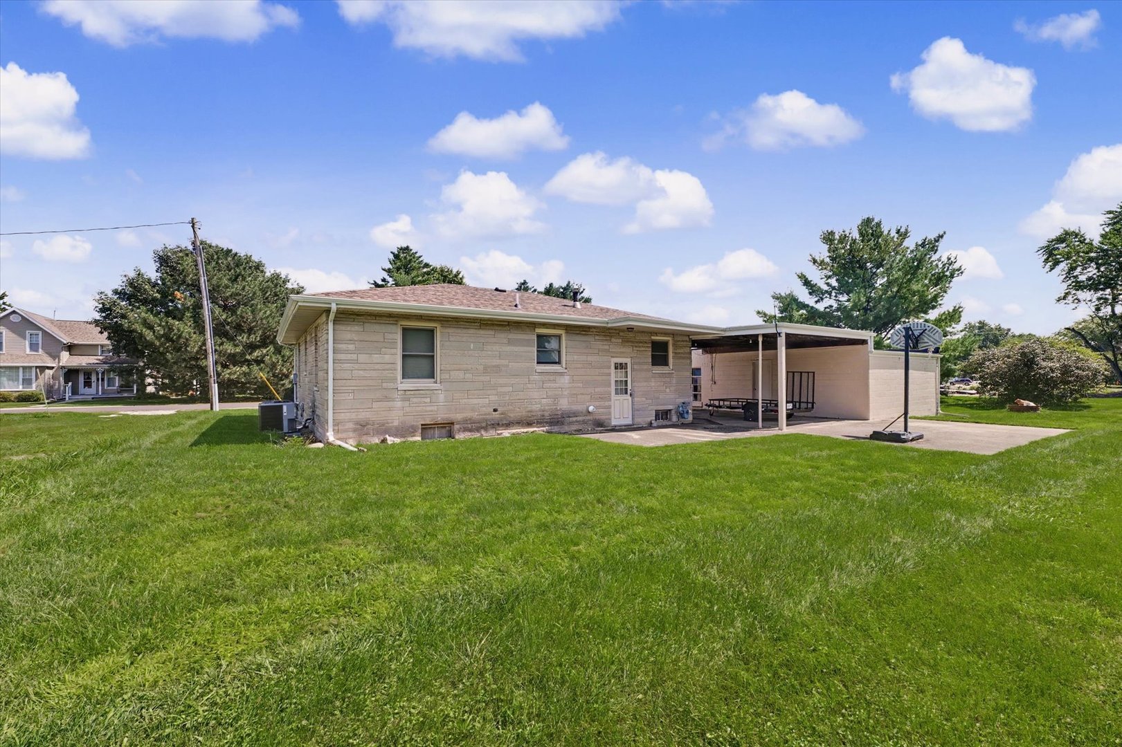 Property photo 36