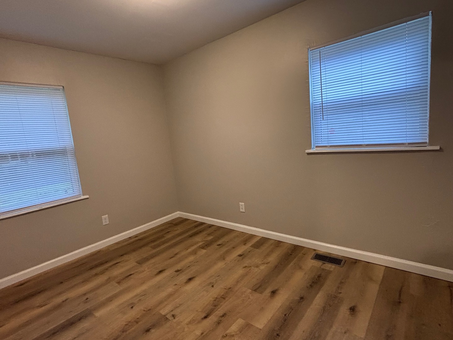Photo 11 of 1113 Austin Drive