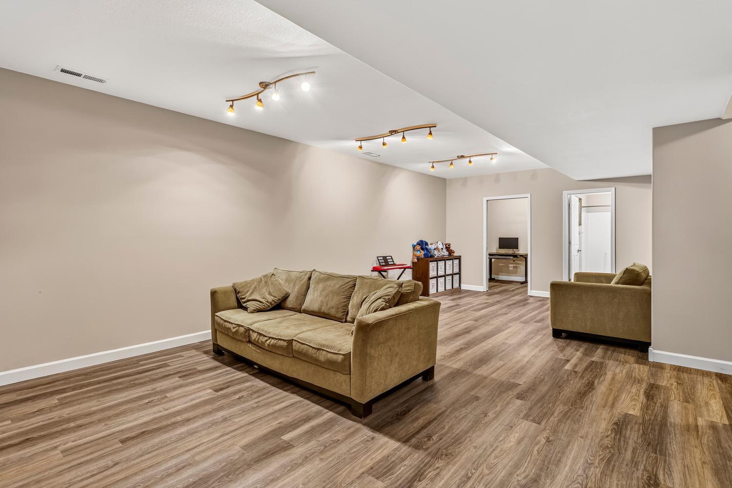 Property photo 38