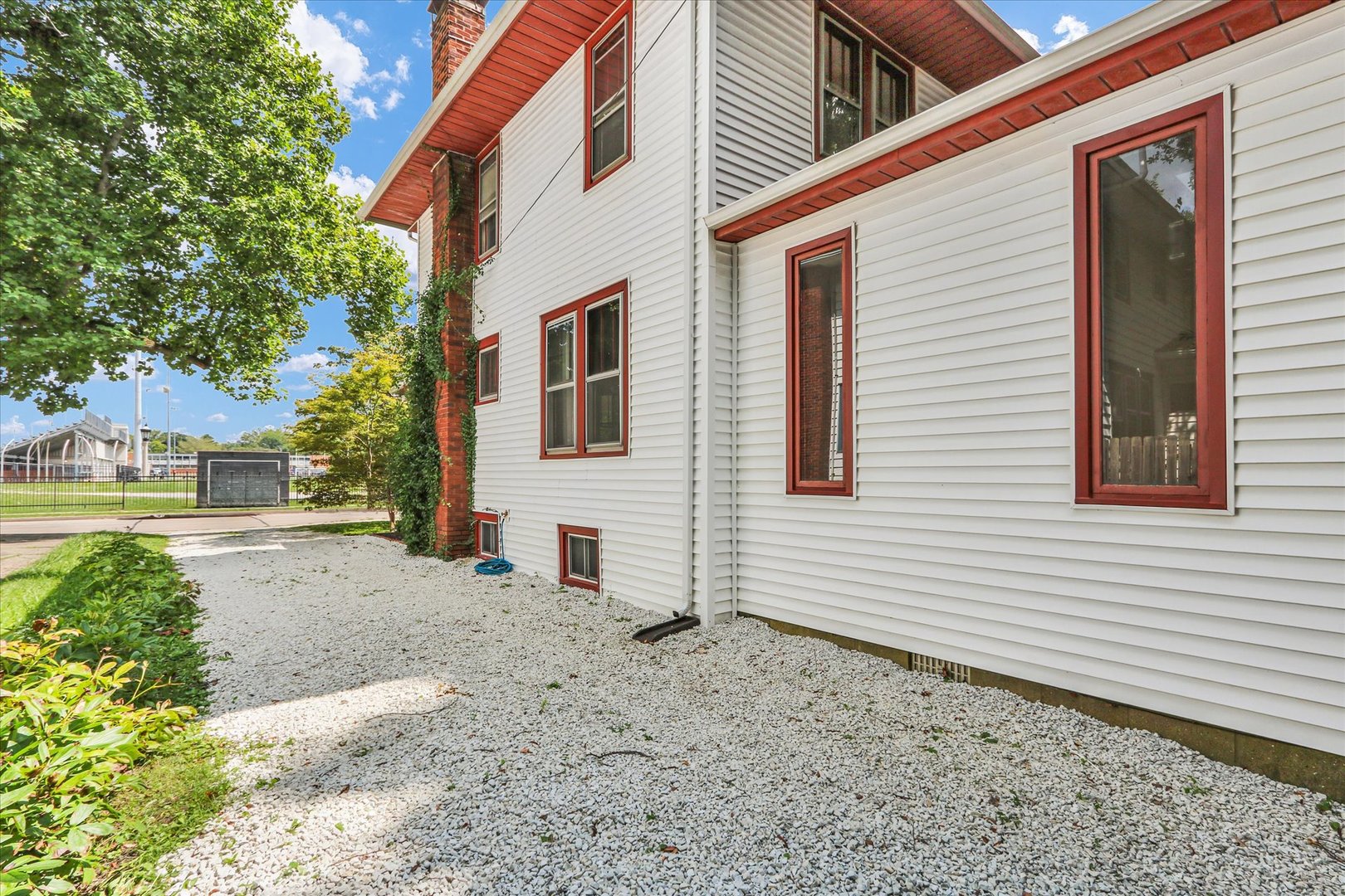 Property photo 33