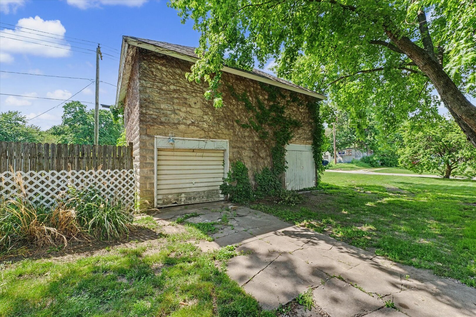 Property photo 37