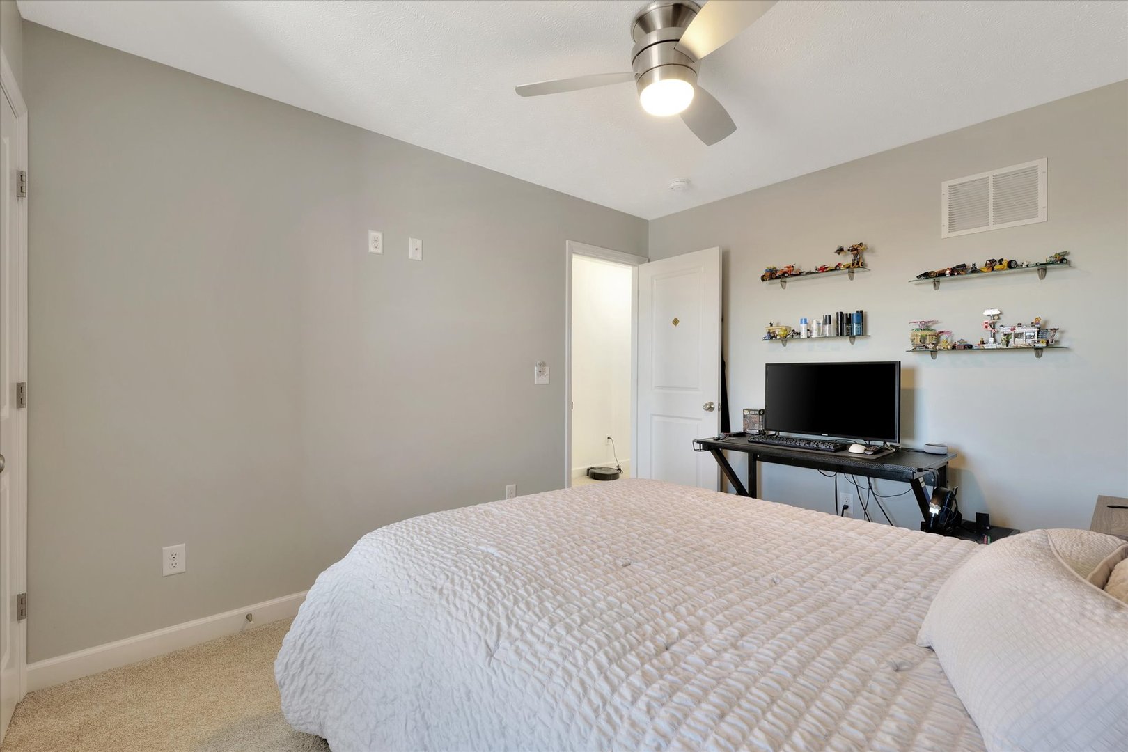 Property photo 33