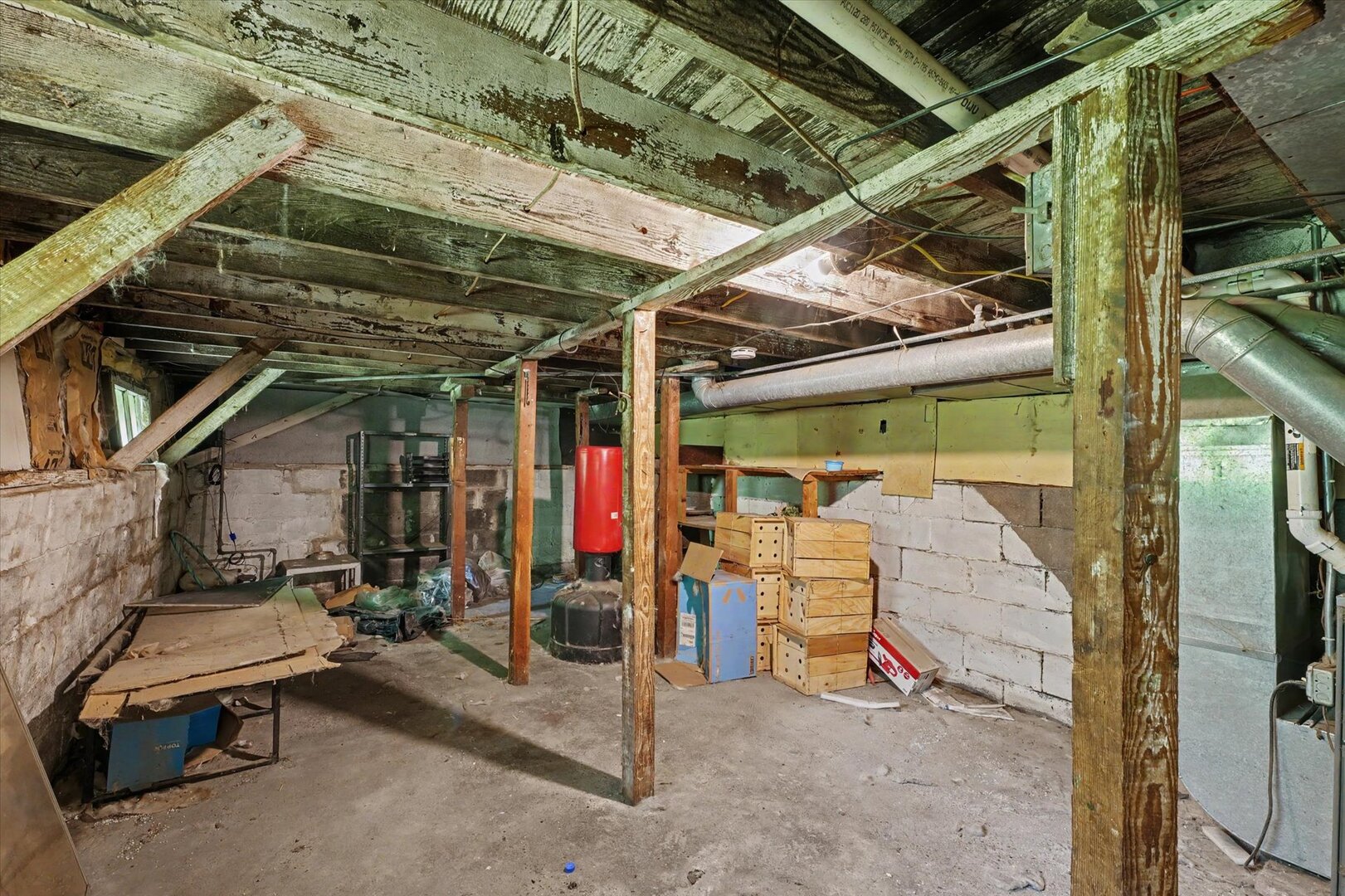 Photo 24 of 402 S Johnson Avenue