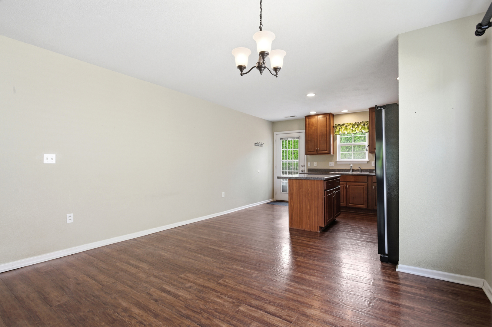 Photo 7 of 409 Lauterbur Lane
