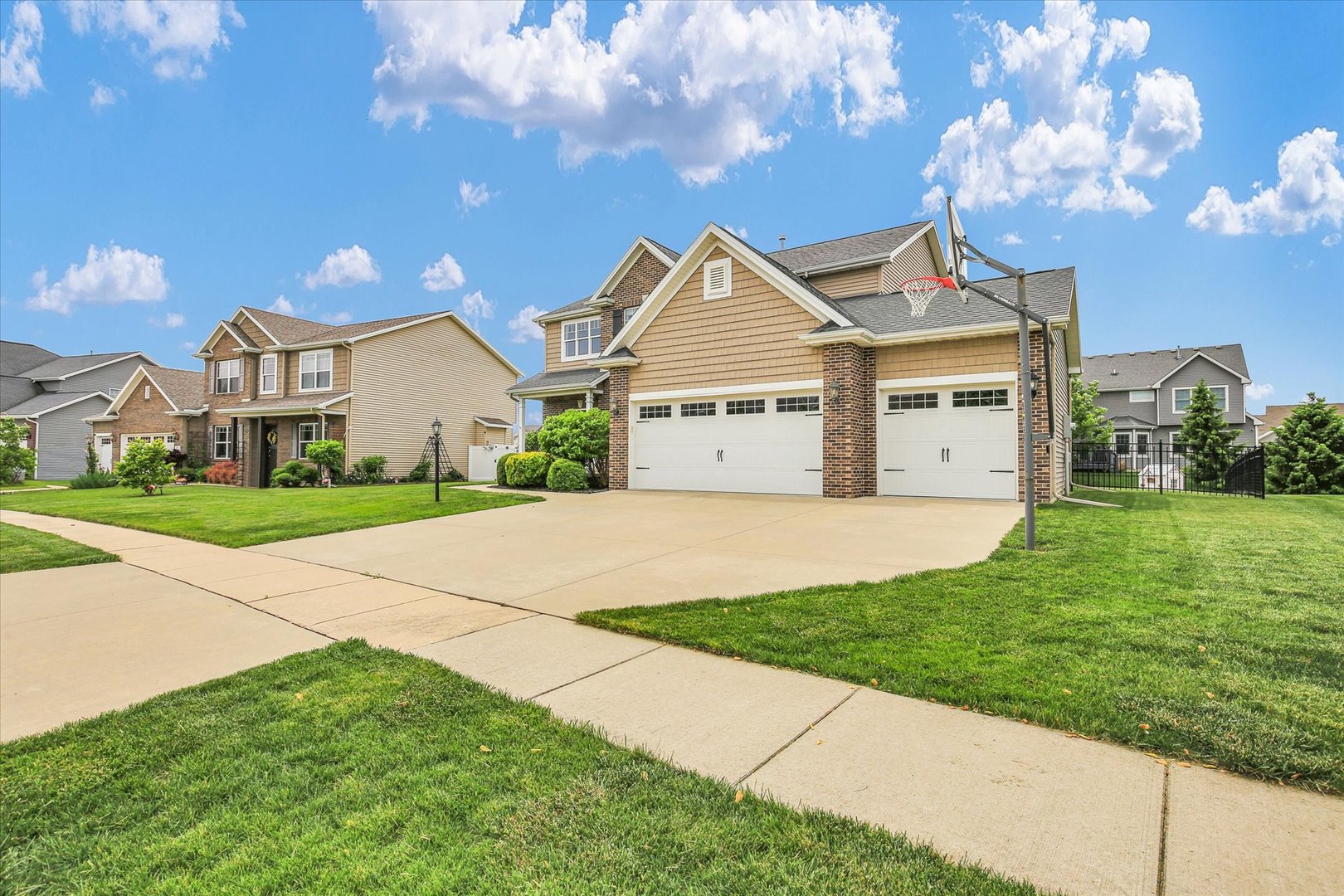 Photo 8 of 205 Independence Drive