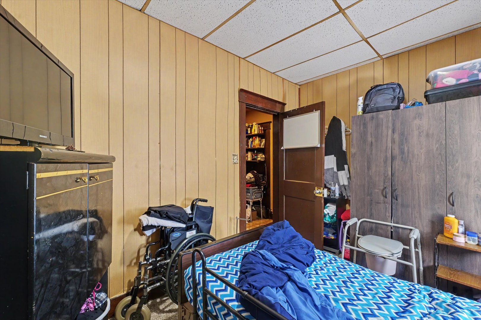 Photo 17 of 212 E Hill Street