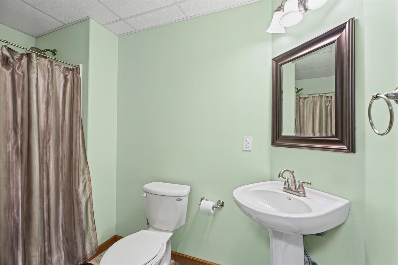 Property photo 38