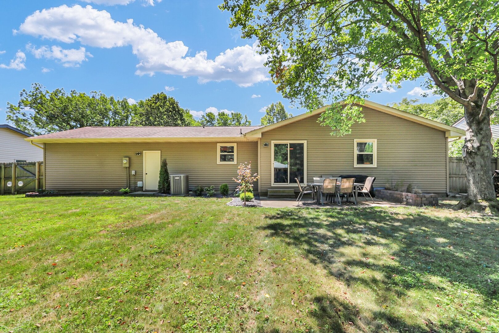 Property photo 33