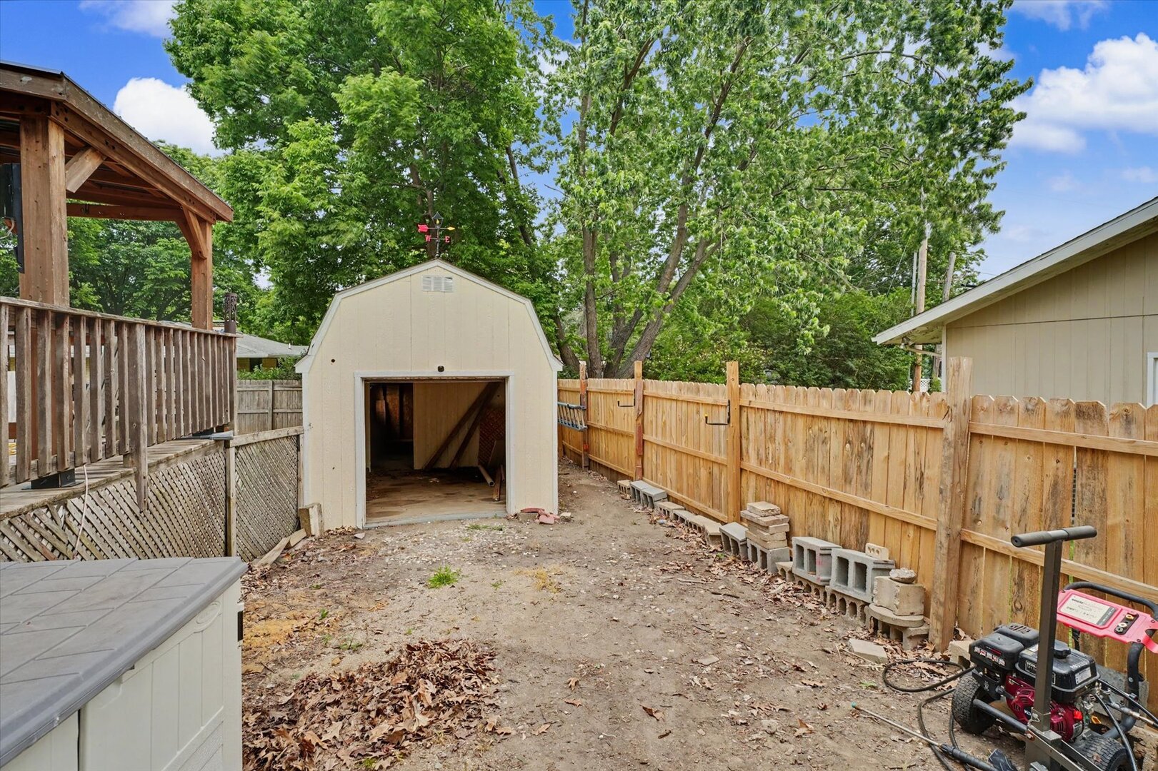 Property photo 33
