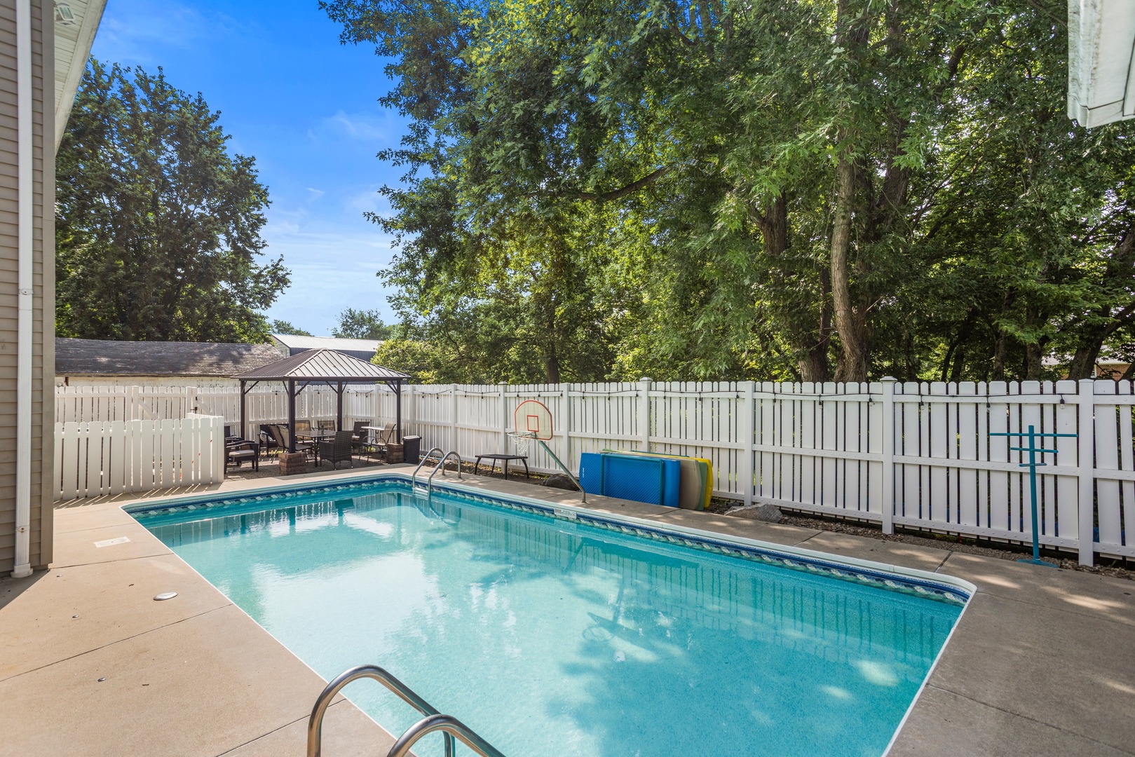Property photo 47