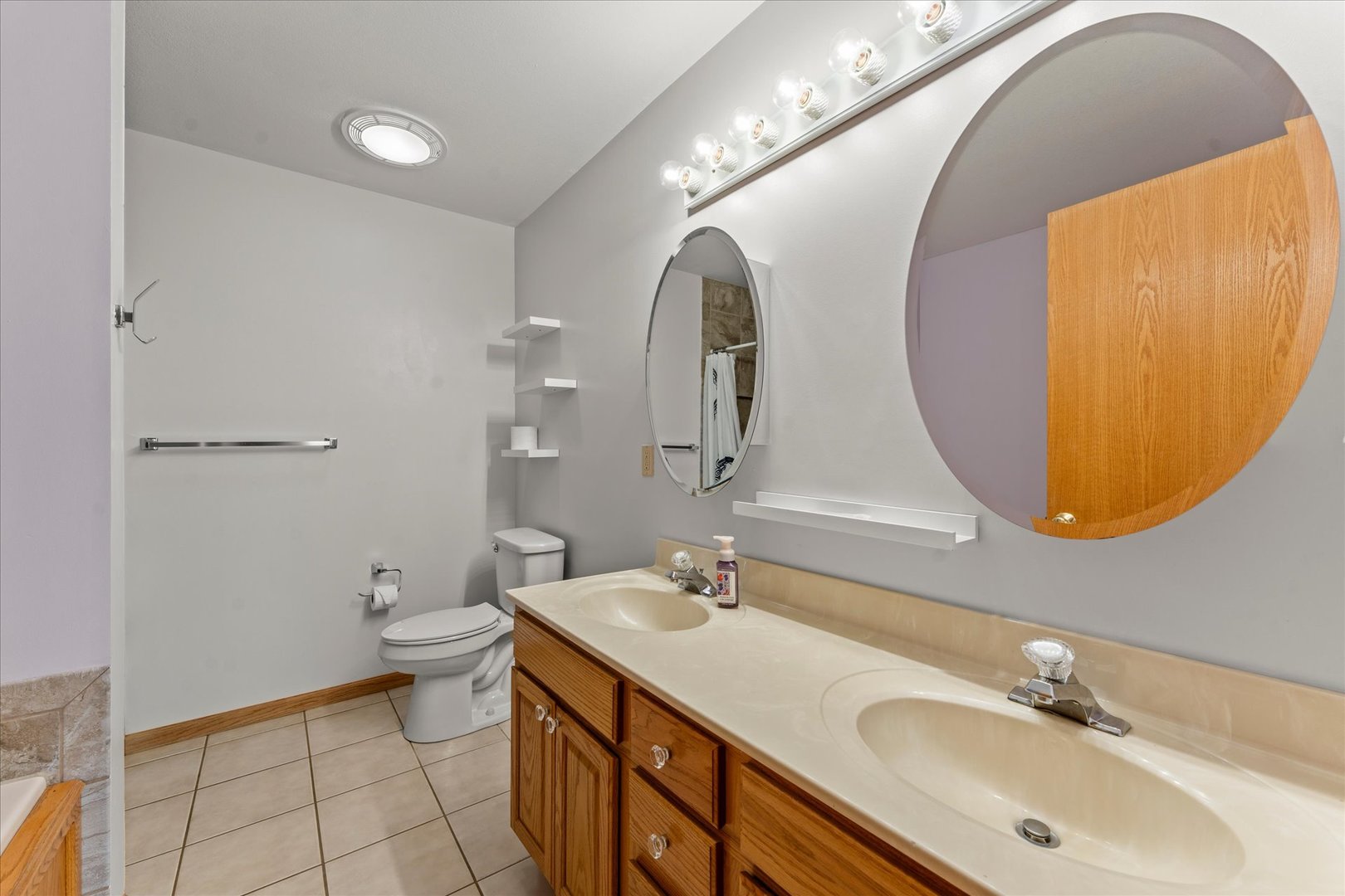 Property photo 25
