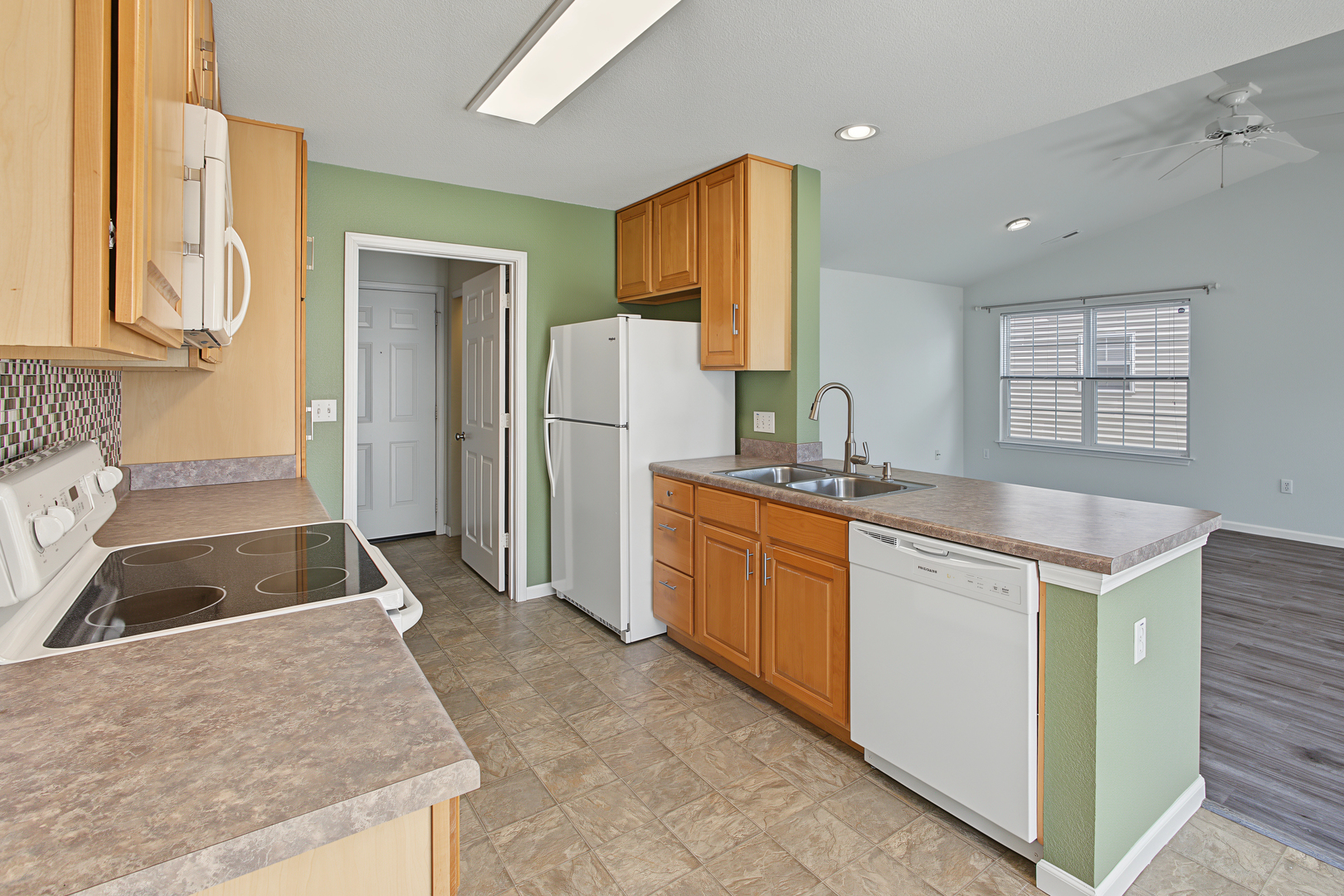 Property photo 28