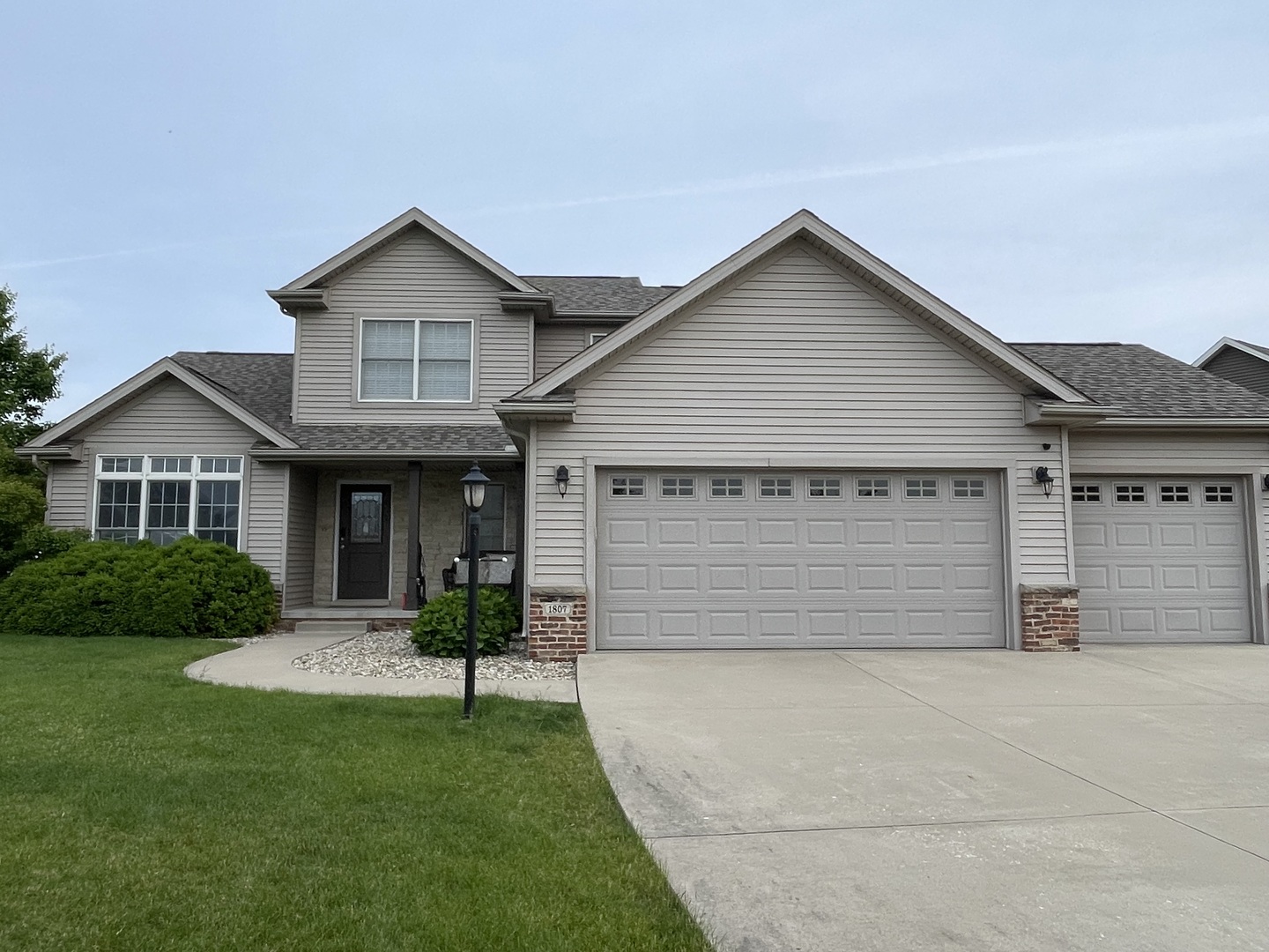 Photo 40 of 1807 Horizon Court