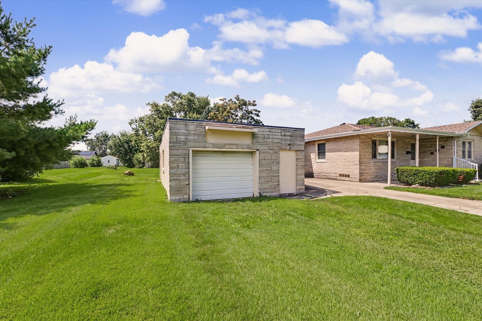 Property photo 31