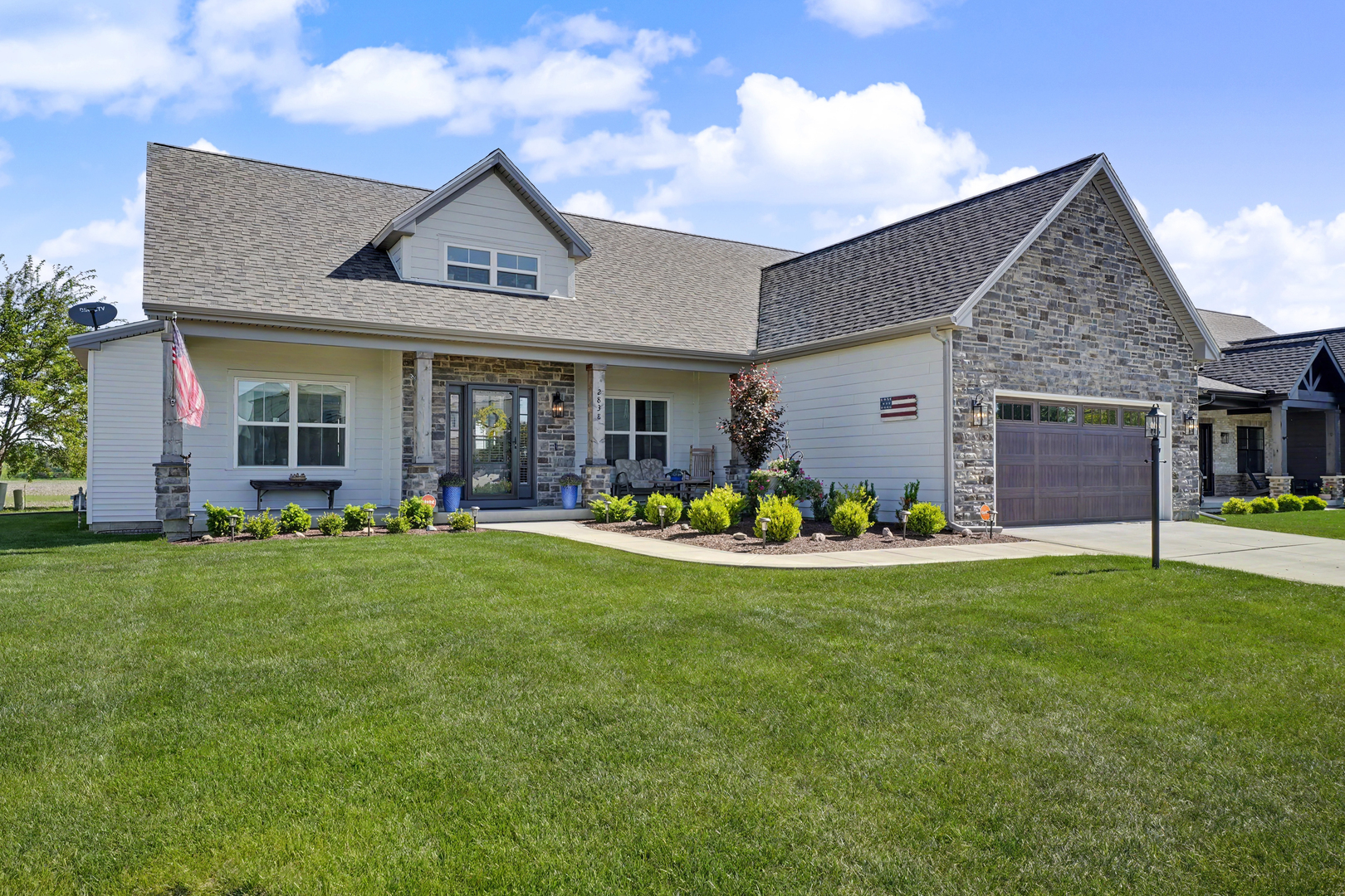 Photo 4 of 2838 E Stone Creek Boulevard