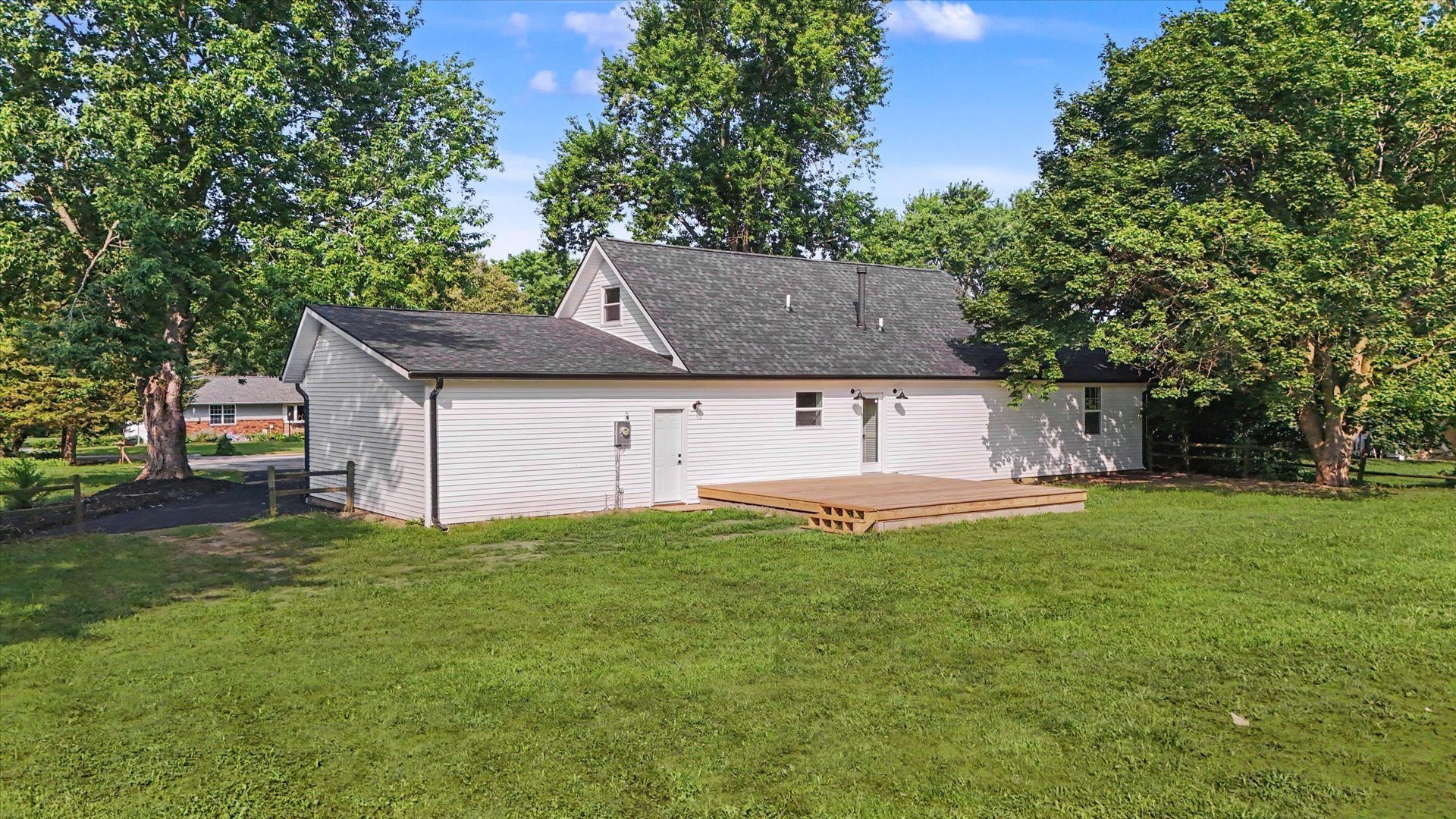 Property photo 37