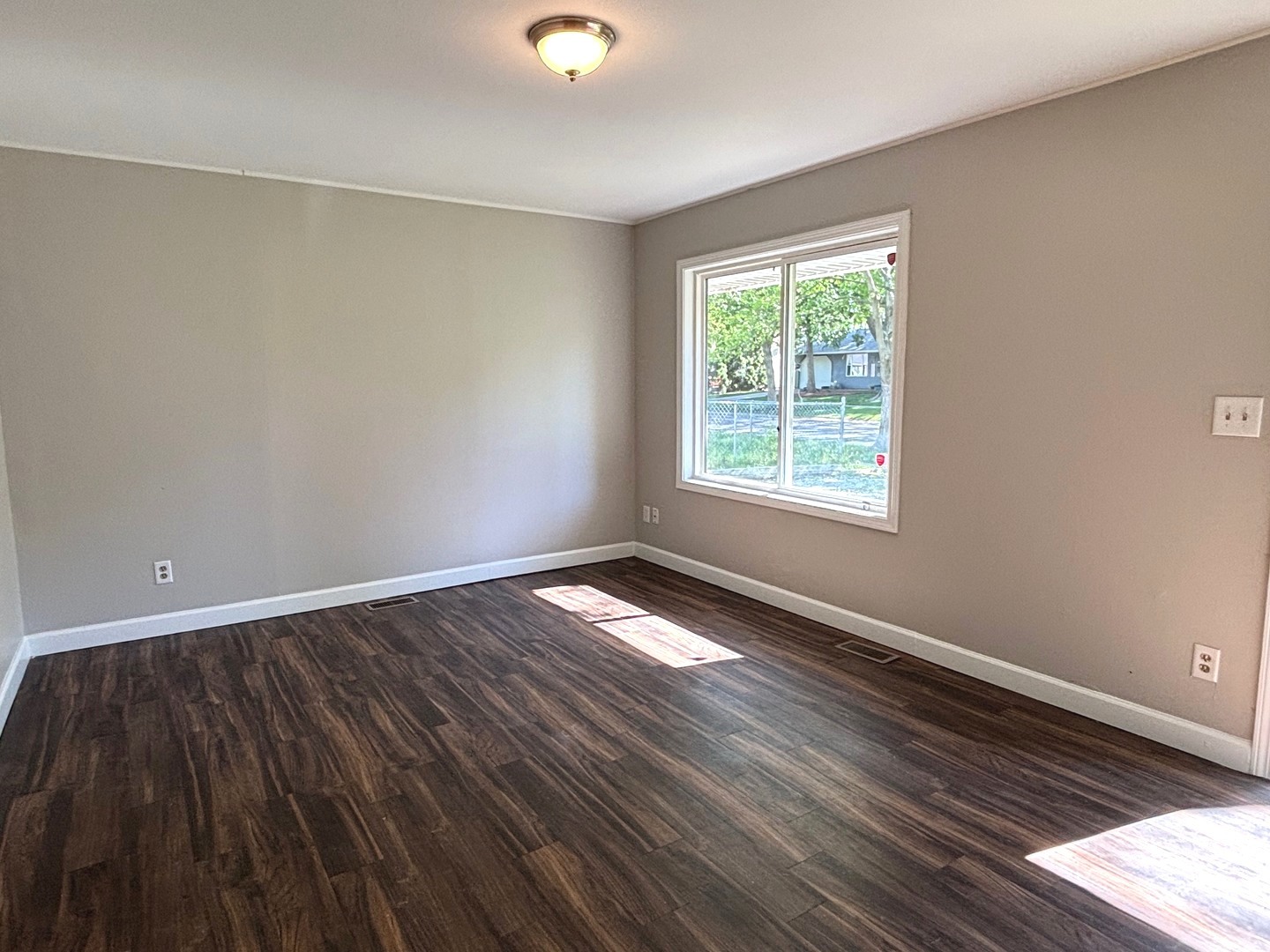 Photo 2 of 1113 Austin Drive