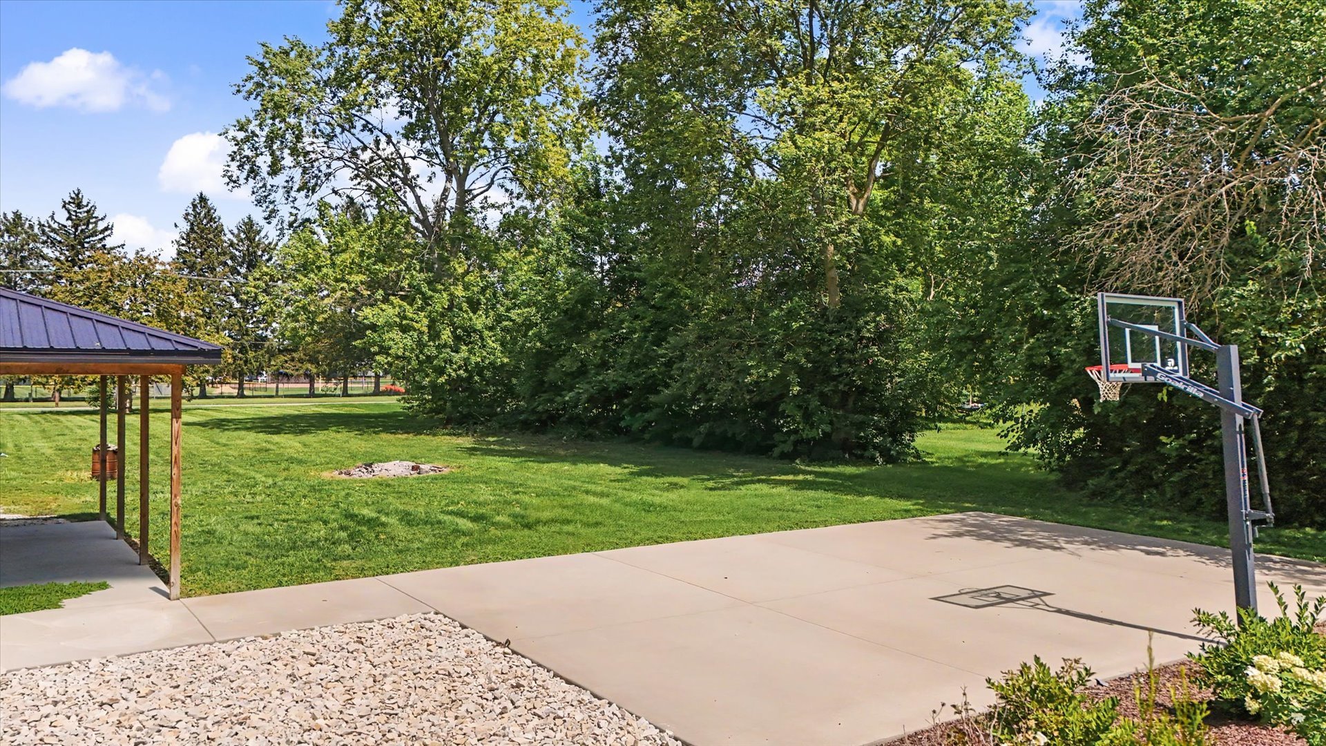 Property photo 43