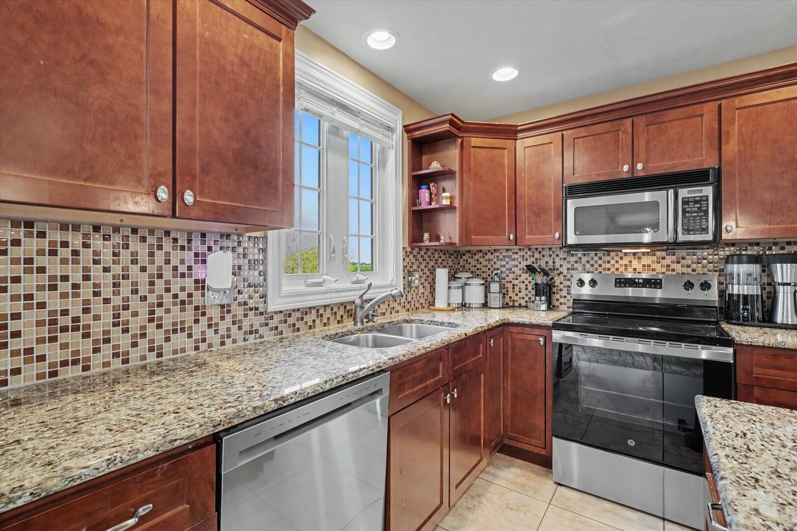 Property photo 24