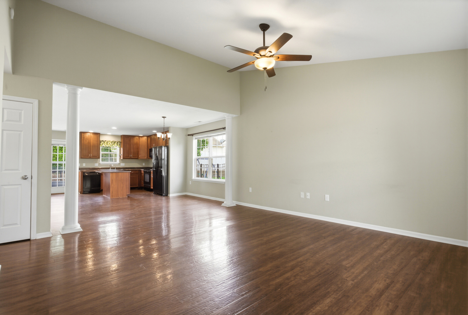 Photo 4 of 409 Lauterbur Lane