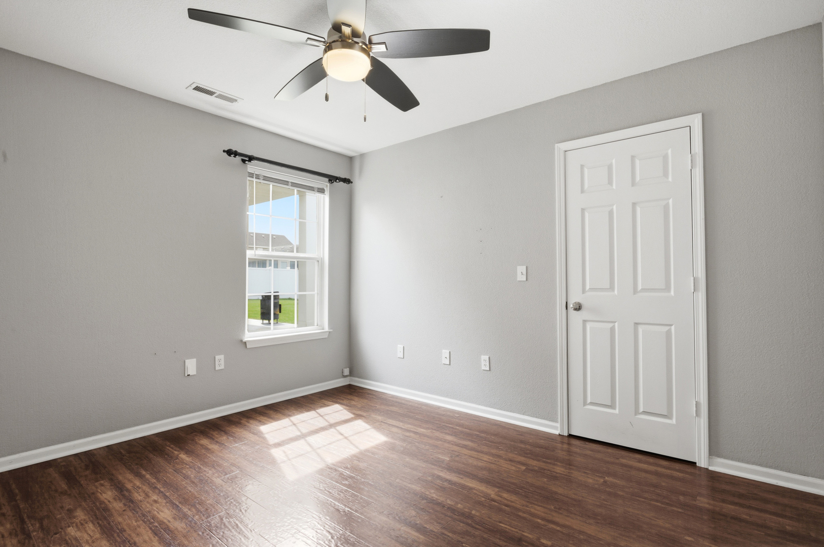 Photo 17 of 409 Lauterbur Lane
