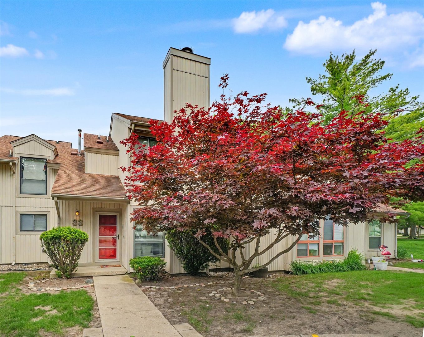 Photo of 33 Colony West Drive, Champaign, IL