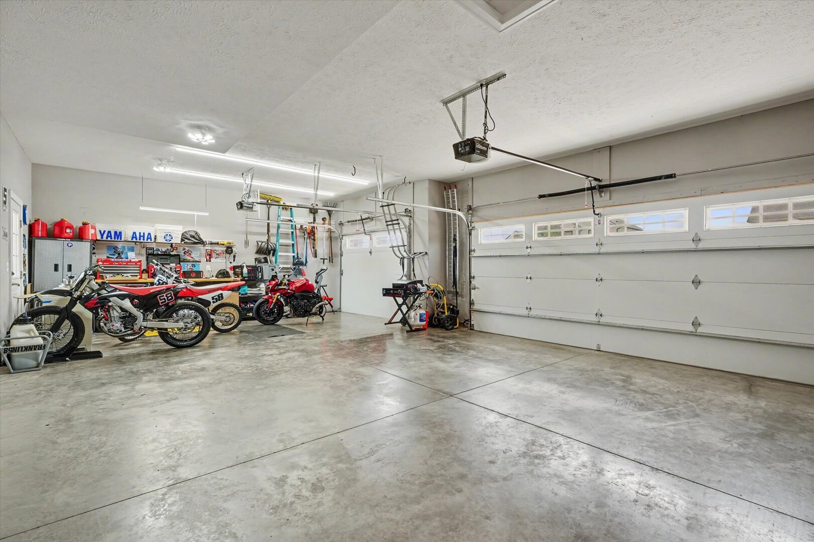 Three Car Garage