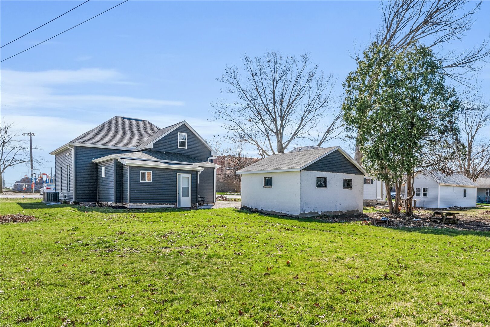 Property photo 28