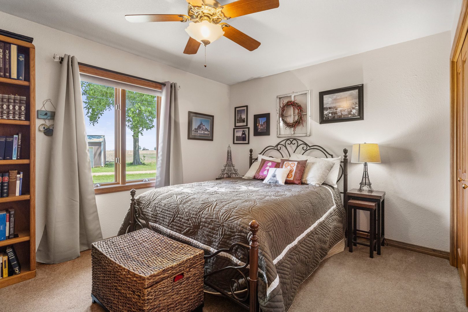 Property photo 44