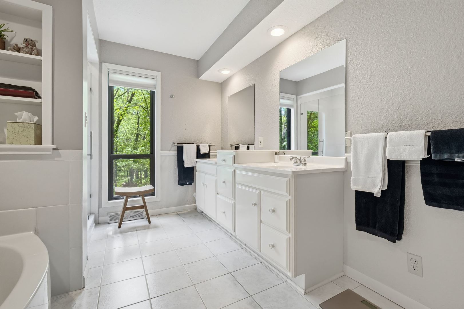 Property photo 103