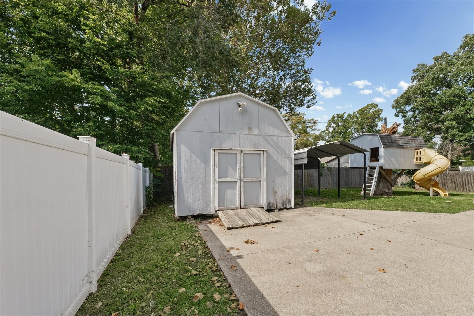 Property photo 32