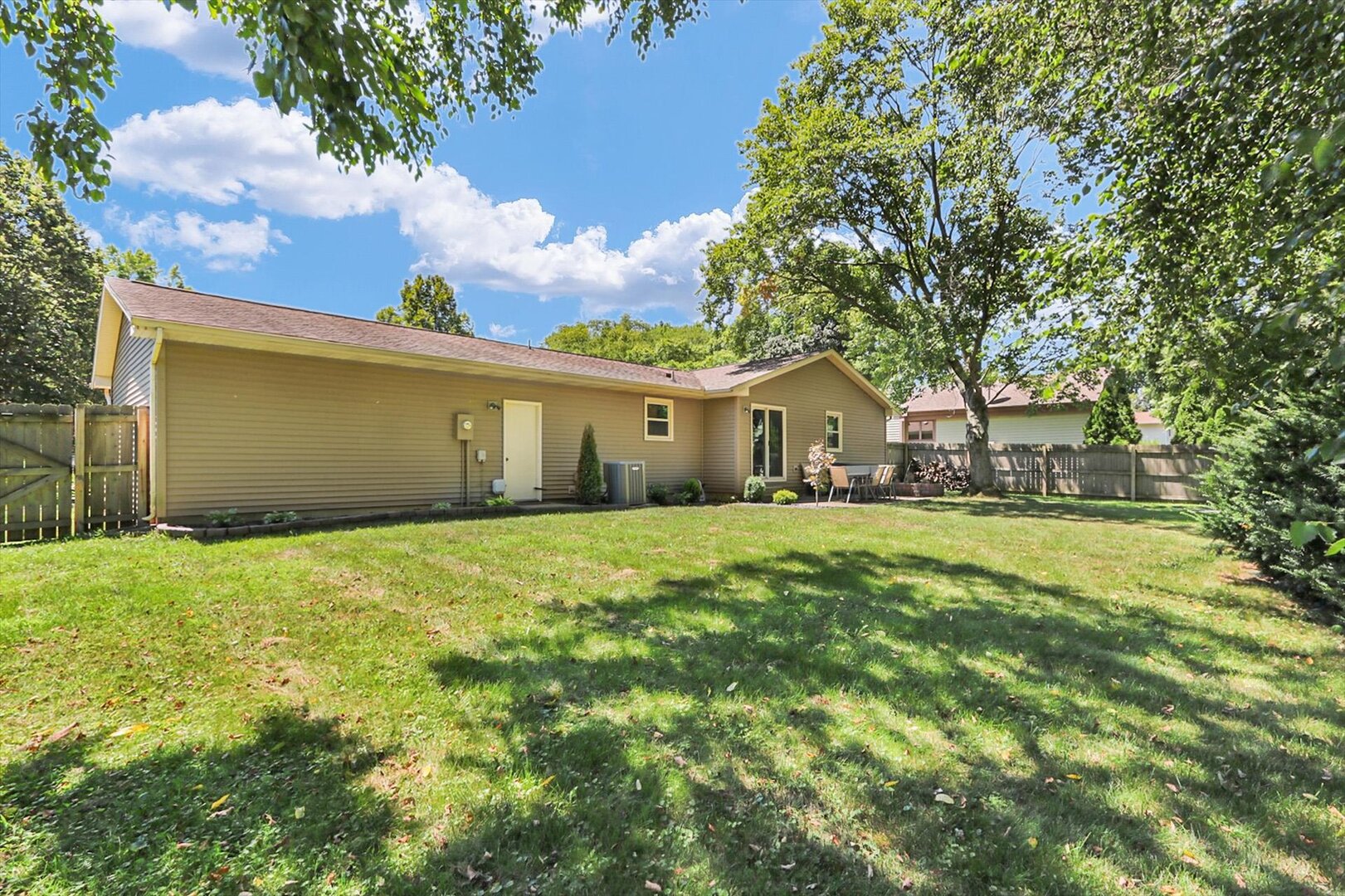 Property photo 32